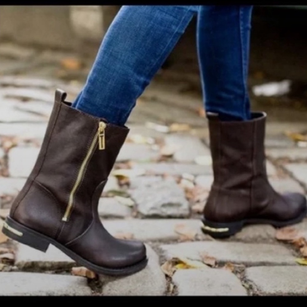 Tory Burch Coconut Brown Elyse Biker Moto Ankle Boots Booties size 8